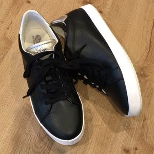 REDUCED!! Geox Women's Blomiee size 9 sneaker